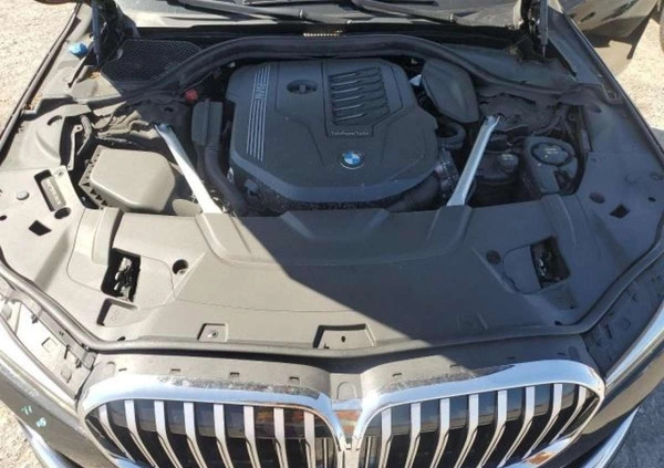 BMW Seria 7 cena 179000 przebieg: 15077, rok produkcji 2022 z Dukla małe 56